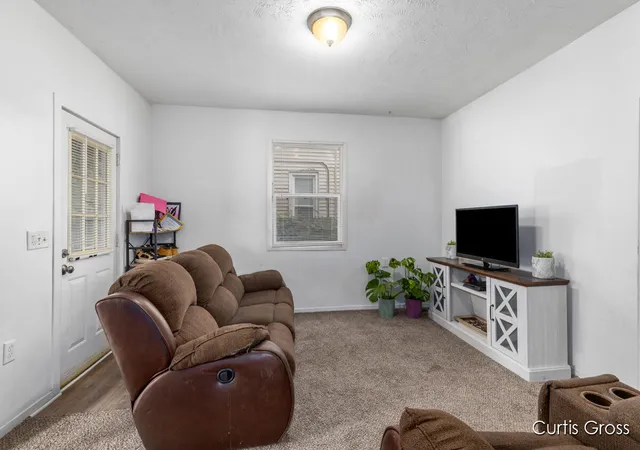 Photo 3 of Sale Pending at 616 Pine Ave, Grand Rapids, MI 49504 | MLS# 70536755 | Listing updated on 2026-09-18