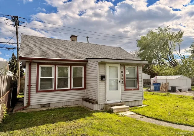 Homes for sale in Warren, MI | 8308 Continental Ave, Warren, MI 48089 | MLS# 60989727