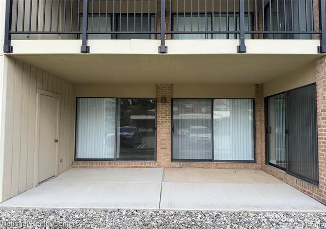 Photo 2 of Condo for sale at 18207 University Park Dr, Livonia, MI 48152 2625 | MLS# 61025138 | Listing updated on 2026-08-28