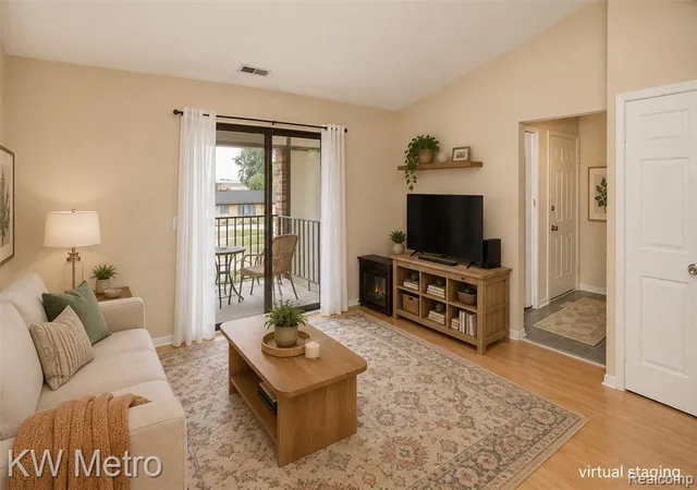 Photo 2 of Sale Pending at 29948 Utica Rd, Roseville, MI 48066 4639 | MLS# 61012687 | Listing updated on 2026-08-26