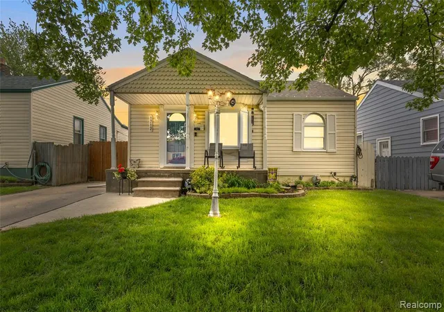 Homes for sale in Lincoln Park, MI | 1712 Rose Ave, Lincoln Park, MI 48146 | MLS# 60996001