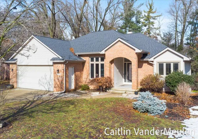 1st image of 2627 Golfbury Dr, Wyoming, MI 49519 | MLS# 70518956