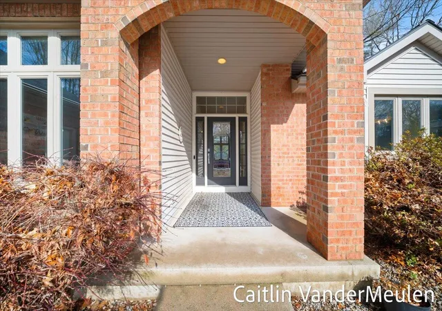 4th image of 2627 Golfbury Dr, Wyoming, MI 49519 | MLS# 70518956