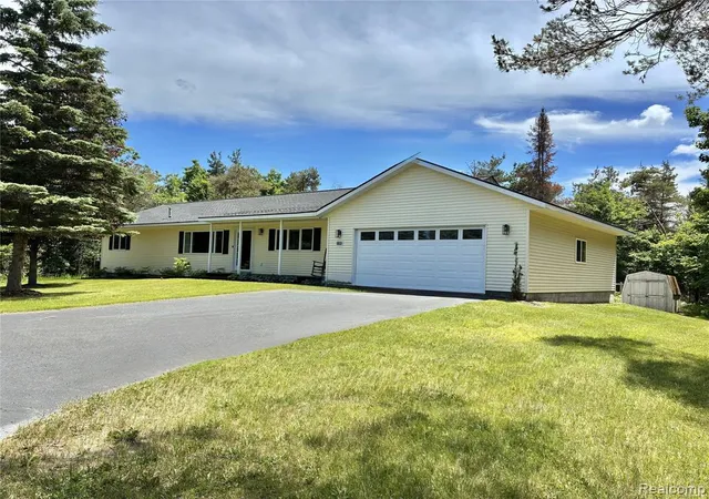 Homes for sale in Cheboygan, MI | 2168 Orchard Beach Rd, Cheboygan, MI 49721 | MLS# 61005816