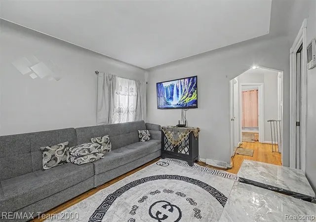 Photo 5 of Single family home for sale at 1817 Drexel St, Dearborn, MI 48128 | MLS# 61019501 | Listing updated on 2026-08-19