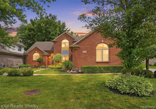 1st image of 11127 Minnfrank Dr, Shelby Township, MI 48316 | MLS# 61003590