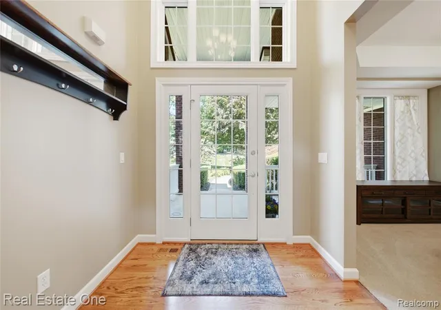 4th image of 472 Timbermill Ln, Howell, MI 48843 7009 | MLS# 61009800