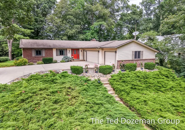 Photo 2 of Single family home for sale at 4517 Scenic Dr, Hamilton, MI 49419 | MLS# 70553681 | Listing updated on 2026-09-17