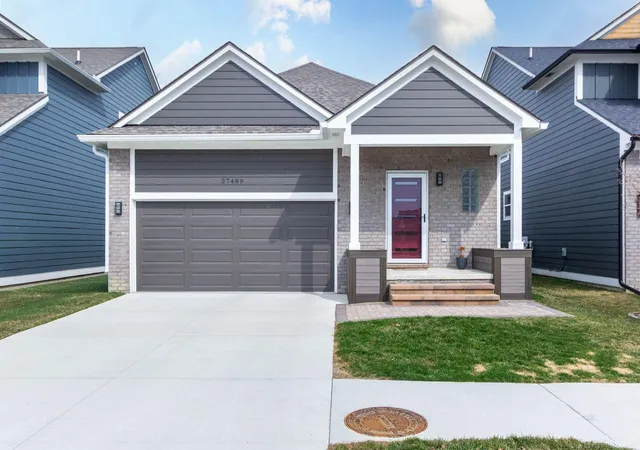 Homes for sale in Chesterfield Twp, MI | 27489 Maryjane Lane W, Chesterfield Twp, MI 48047 | MLS# 50212986