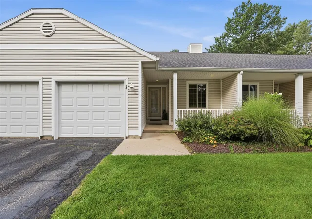 Photo 1 of Condo for sale at 14 W Scotts Dr #11, Holland, MI 49424 | MLS# 70555824 | Listing updated on 2026-09-01