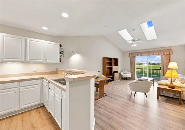 Photo 4 of Condo for sale at 14 W Scotts Dr #11, Holland, MI 49424 | MLS# 70555824 | Listing updated on 2026-09-01