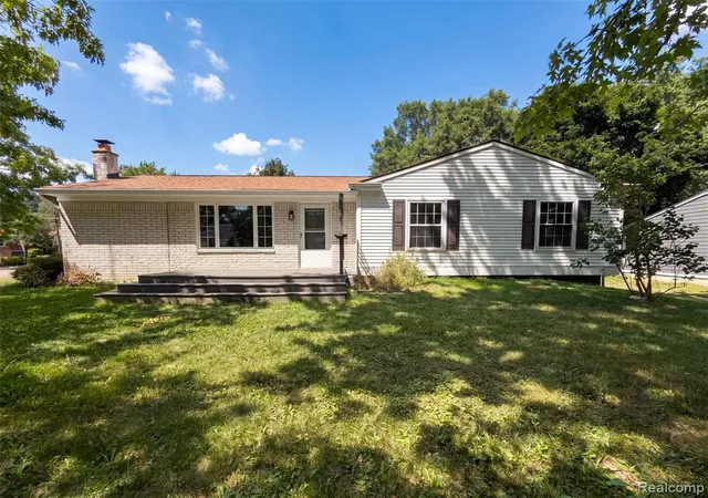 Photo 1 of Single family home for sale at 3211 24 Mile Rd, Shelby Township, MI 48316 | MLS# 61017929 | Listing updated on 2026-08-20