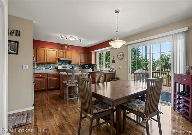 Photo 4 of Sale Pending at 45192 Thornhill Rd, Canton, MI 48188 1083 | MLS# 61011595 | Listing updated on 2026-09-06