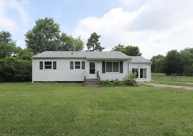 Homes for sale in Flushing, MI | 1409 Coutant St, Flushing, MI 48433 | MLS# 50213582
