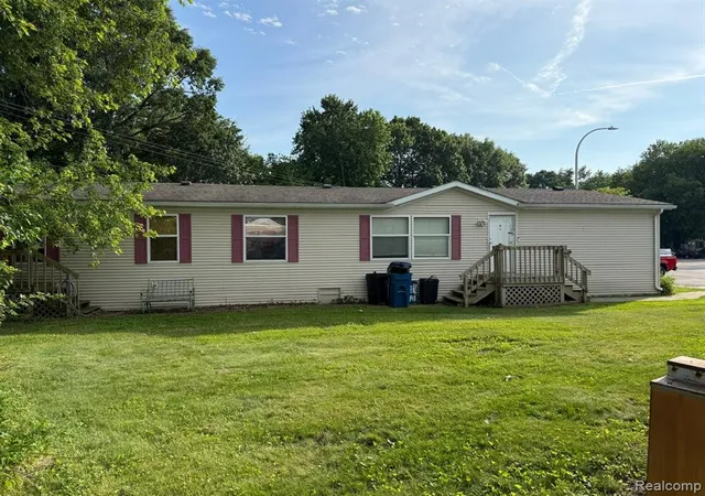 Homes for sale in Milford, MI | 1994 Lovell Ct, Milford, MI 48381 | MLS# 61007036