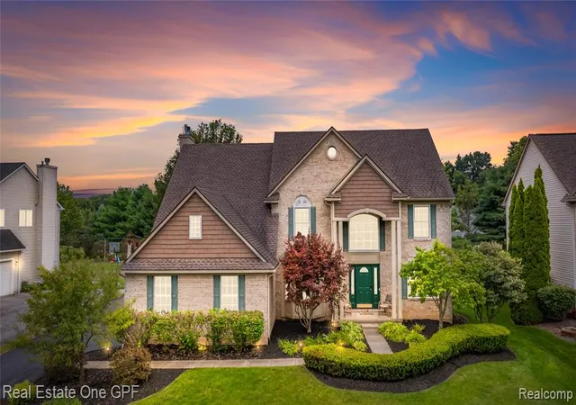 1st image of 8922 Redstone Dr, Pinckney, MI 48169 | MLS# 61020664