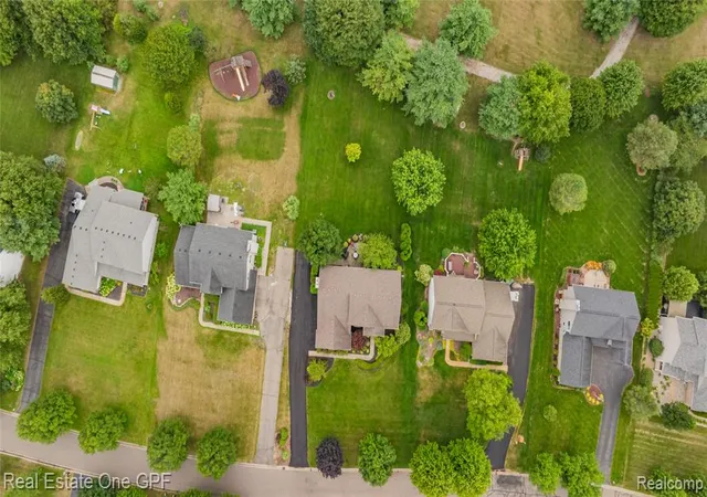 5th image of 8922 Redstone Dr, Pinckney, MI 48169 | MLS# 61020664