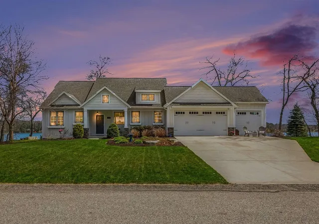 2nd image of 4950 S Ojibwe, Newaygo, MI 49337 | MLS# 70527831