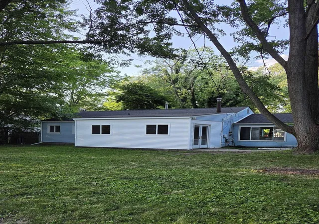 Homes for sale in Clinton Township, MI | 21450 Ulrich St, Clinton Township, MI 48036 | MLS# 50213795