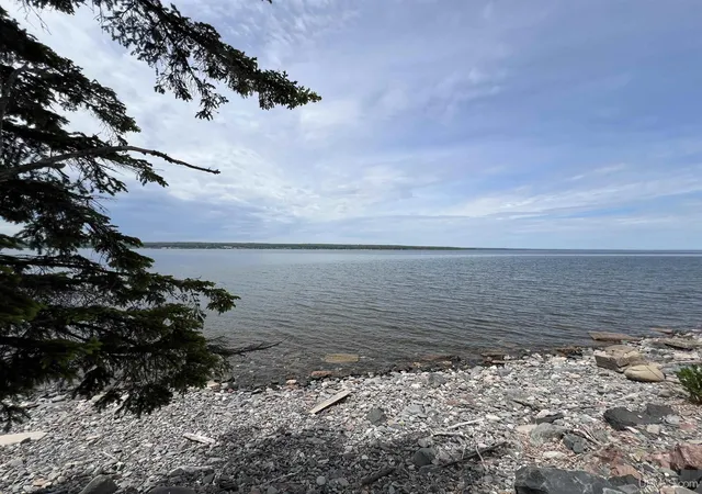 Photo 3 of Single family home for sale at 931 Bayshore Rd, Lanse, MI 49946 | MLS# 50198130 | Listing updated on 2026-03-19