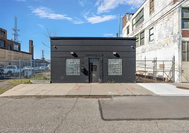 3rd image of 6543 Hastings St, Detroit, MI 48211 | MLS# 60987523