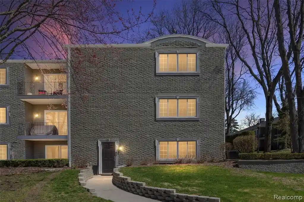 Listing Photo 1 - Condo for sale in 1113 N Old Woodward Ave located at 1113 N Old Woodward Ave, Birmingham, MI 48009 - Unit #78