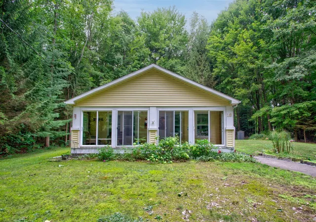 Photo 3 of Sale Pending at 18 72nd Street, South Haven, MI 49090 | MLS# 70552397 | Listing updated on 2026-08-27
