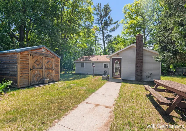 Homes for sale in Big Rapids, MI | 18519 Arthur Rd, Big Rapids, MI 49307 | MLS# 70536364