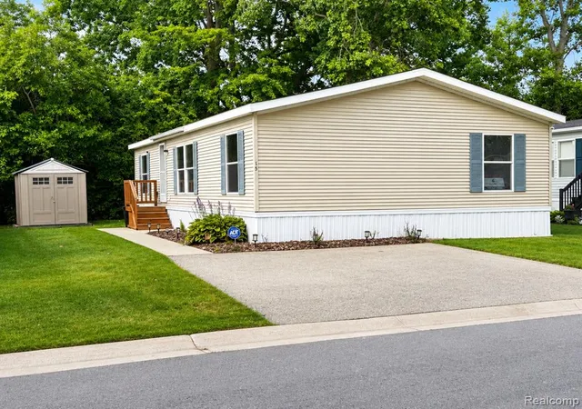 Photo 1 of Manufactured home for sale at 3730 Lapeer Rd, Port Huron, MI 48060 | MLS# 61018707 | Listing updated on 2026-08-31