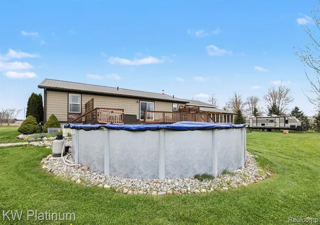 Homes for sale in Kenockee, MI | 5419 Brown Rd, Kenockee, MI 48006 | MLS# 61005880