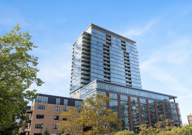 3rd image of 144 Oakes St #2203, Grand Rapids, MI 49503 | MLS# 70472367