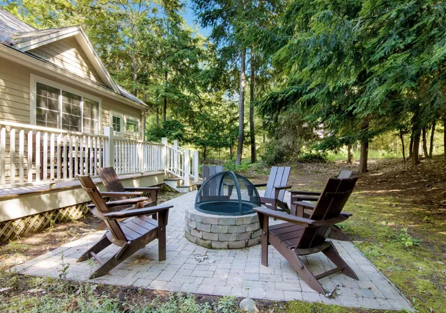 Photo 3 of Single family home for sale at 6 Twisted Oak, Glen Arbor, MI 49636 | MLS# 80071152 | Listing updated on 2026-09-03