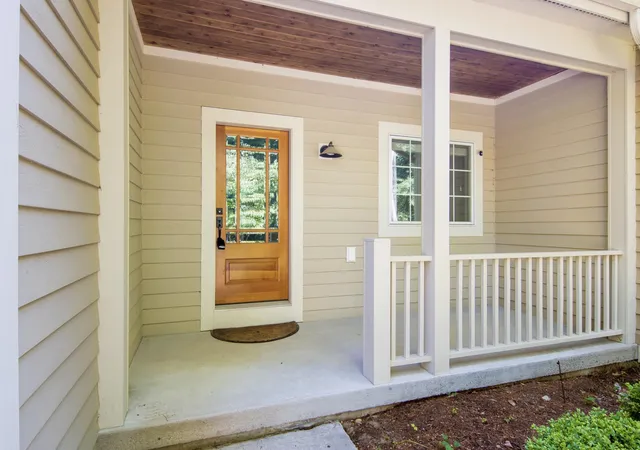 Photo 4 of Sale Pending at 6 Twisted Oak, Glen Arbor, MI 49636 | MLS# 80071152 | Listing updated on 2026-10-09