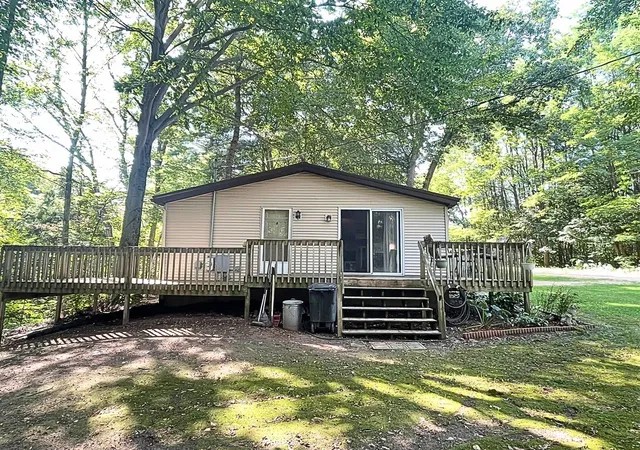 Photo 2 of Single family home for sale at 5881 E Meinert Rd, Holton, MI 49425 | MLS# 70551159 | Listing updated on 2026-09-18