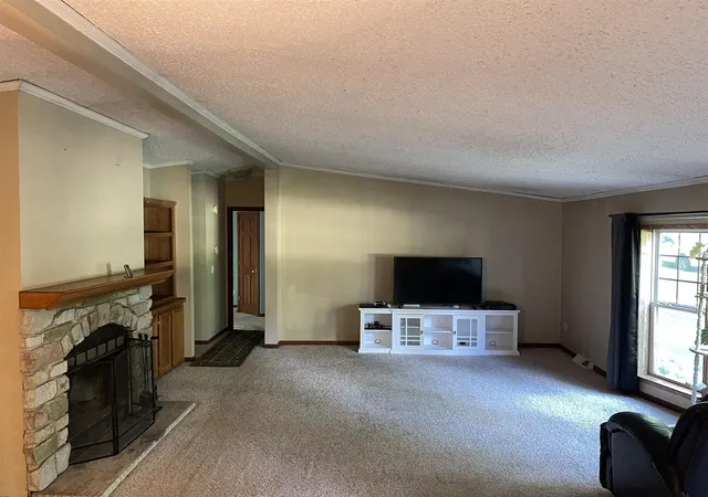 Photo 4 of Single family home for sale at 5881 E Meinert Rd, Holton, MI 49425 | MLS# 70551159 | Listing updated on 2026-09-18
