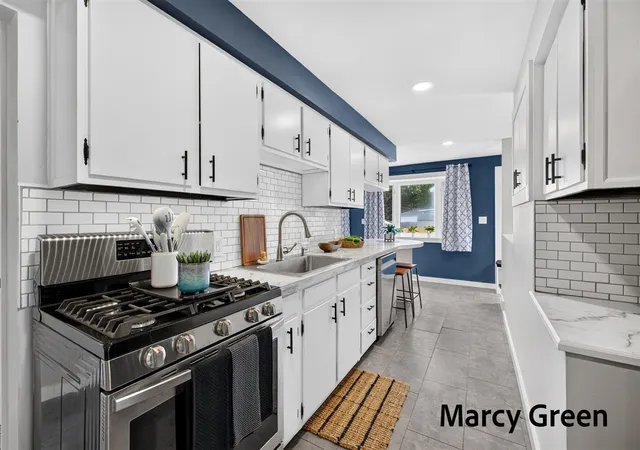 Photo 5 of Sale Pending at 1519 Grant Ave, Grand Haven, MI 49417 | MLS# 70552915 | Listing updated on 2026-08-20