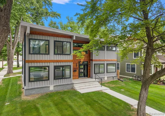 51st image of 303 Forest Ave, Royal Oak, MI 48067 | MLS# 61022157