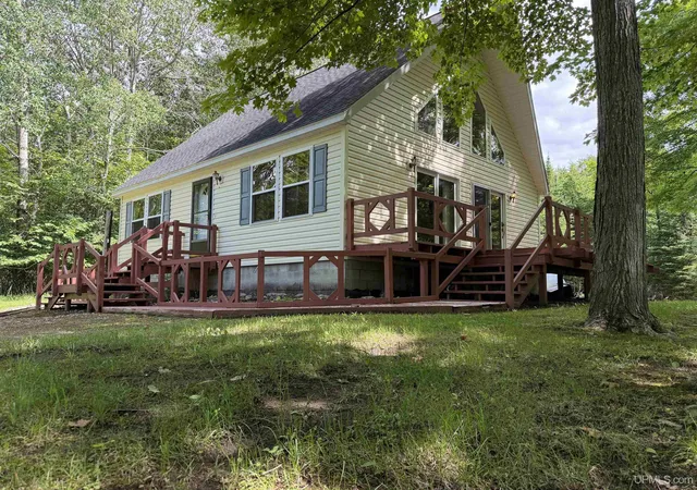 Homes for sale in Garden, MI | 13465 10 Th, Rd Rd, Garden, MI 49835 | MLS# 50213653