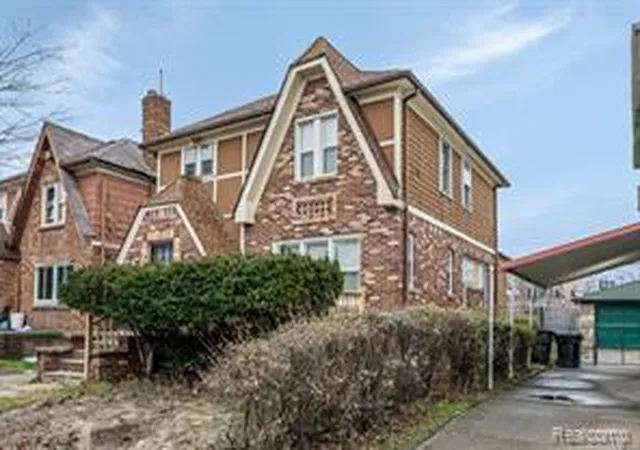 Photo 3 of Single family home for sale at 16150 Washburn St, Detroit, MI 48221 2841 | MLS# 61008376 | Listing updated on 2026-08-25