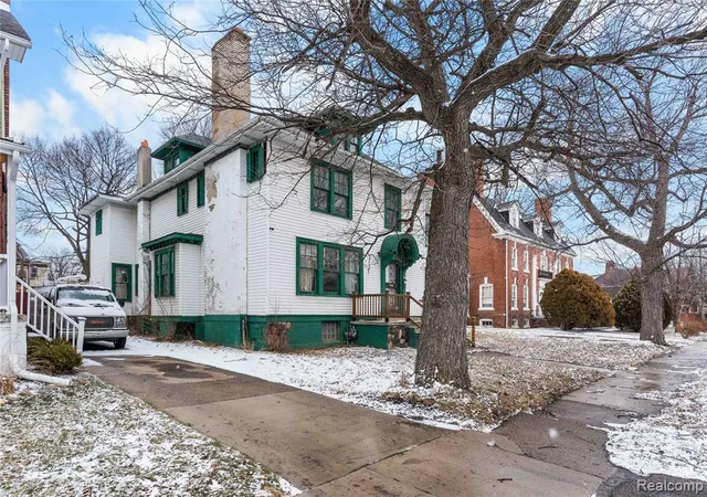 Photo 3 of Single family home for sale at 628 Taylor St, Detroit, MI 48202 1722 | MLS# 61025110 | Listing updated on 2026-08-28