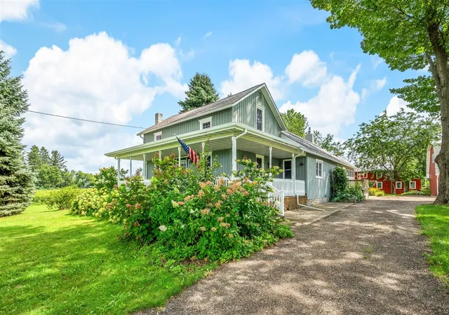Photo 2 of Single family home for sale at 8467 S Scottdale Rd, Berrien Springs, MI 49103 | MLS# 70553717 | Listing updated on 2026-09-02
