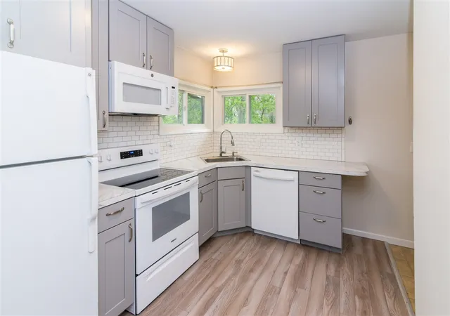 Homes for sale in Ann Arbor, MI | 413 S Revena Blvd, Ann Arbor, MI 48103 | MLS# 70529974