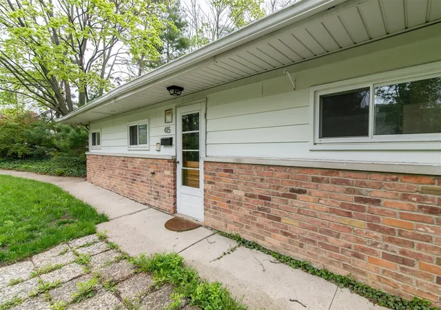 Homes for sale in Ann Arbor, MI | 413 S Revena Blvd, Ann Arbor, MI 48103 | MLS# 70529974