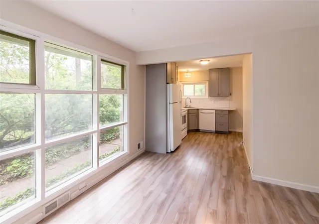 Homes for sale in Ann Arbor, MI | 413 S Revena Blvd, Ann Arbor, MI 48103 | MLS# 70529974