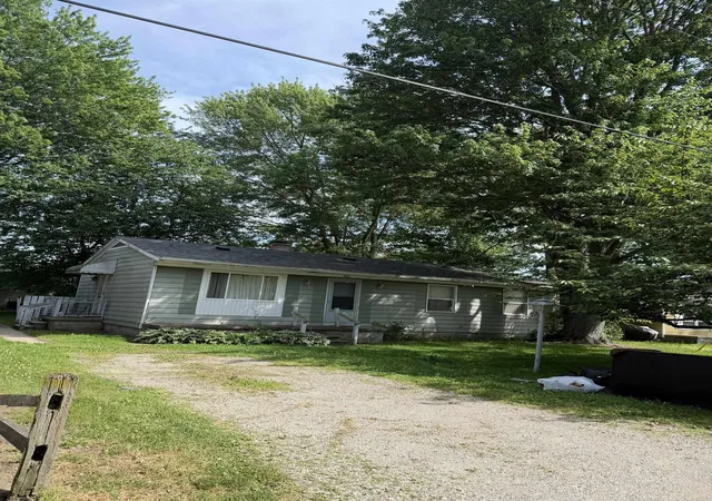 Homes for sale in Algonac, MI | 506 Fassett St, Algonac, MI 48001 | MLS# 50210940