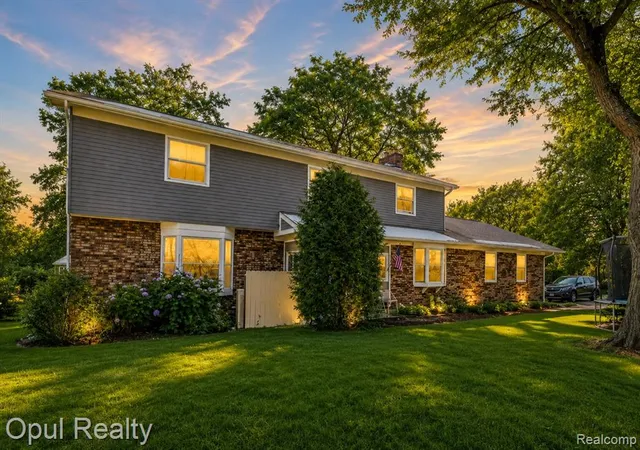 2nd image of 8855 Gross Rd, Dexter, MI 48130 | MLS# 61023271