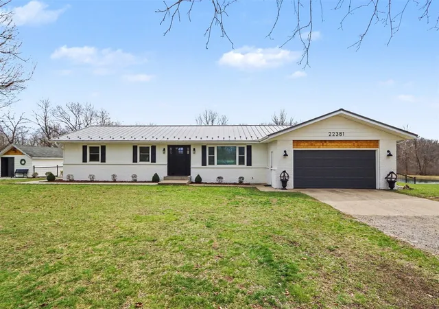 Homes for sale in Centreville, MI | 22381 N Angling Rd, Centreville, MI 49032 | MLS# 70524236