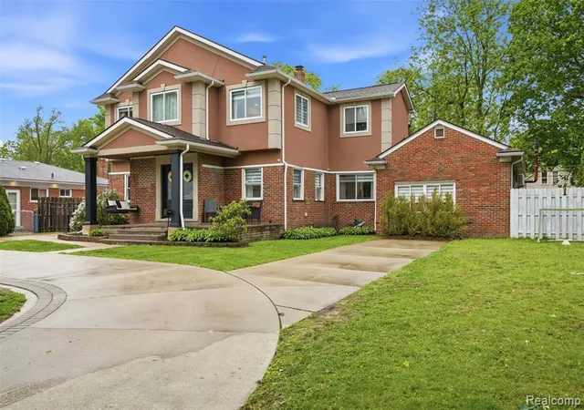 Photo 3 of Single Family Residence at 7723 Hazelton St, Dearborn Heights, MI 48127 | MLS# 60998589 | | Sold on 2026-06-29