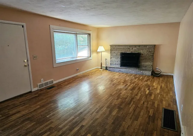 Photo 2 of Sale Pending at 28491 C Dr, Albion, MI 49224 | MLS# 70550464 | Listing updated on 2026-08-10
