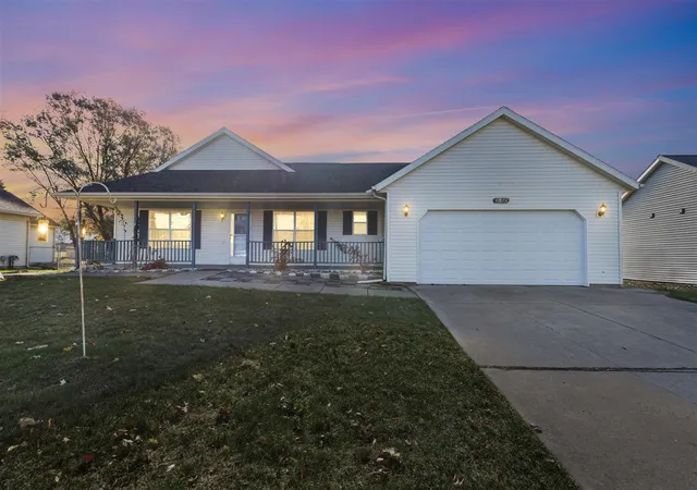 2nd image of 2649 Hickory Nut Ln, Kalamazoo, MI 49004 | MLS# 70505642